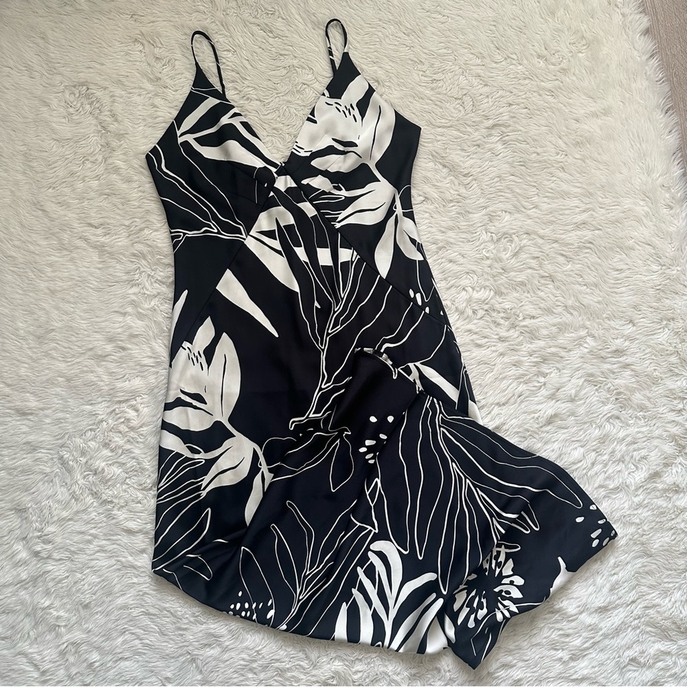 Caroline Constas Dress Satin Maxi V-neck Floral Tropical Black Cream Sz M